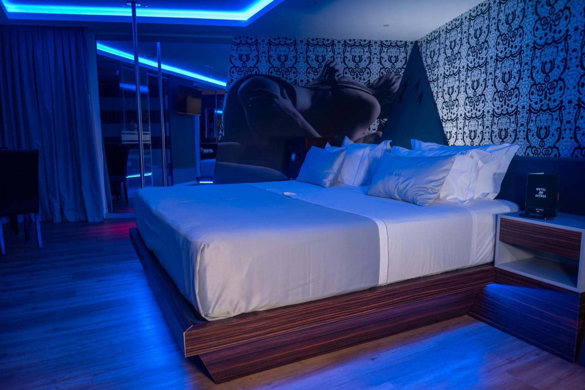 Motel Avenue Валонгу Екстер'єр фото